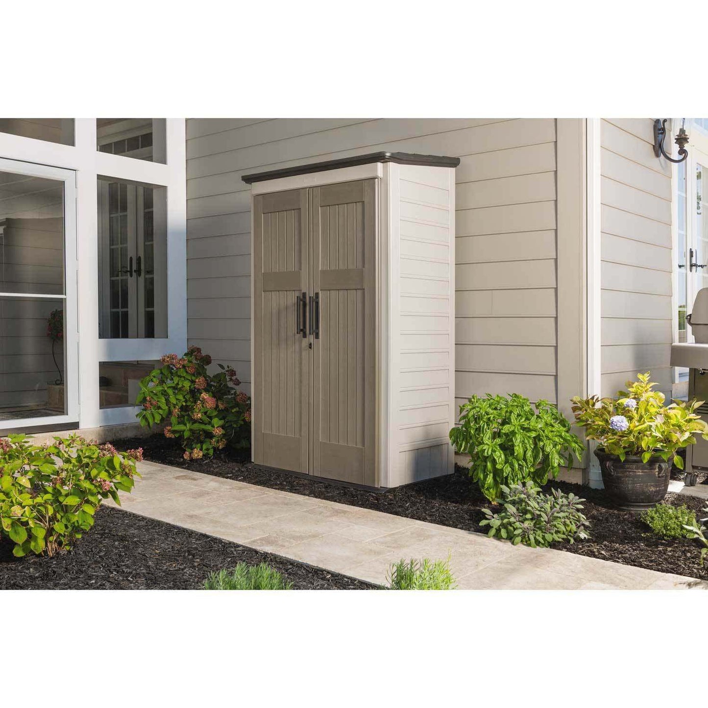 Rubbermaid Outdoor Storage Shed, 52 Cu.Ft., Weather-Resistant, Lockable Doors